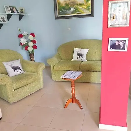 Σπίτι διακοπών Private Village House With Yard